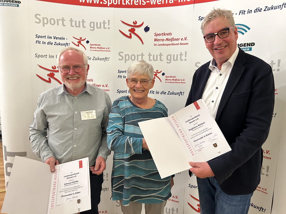 Silber-Ehrennadel für große Leistung